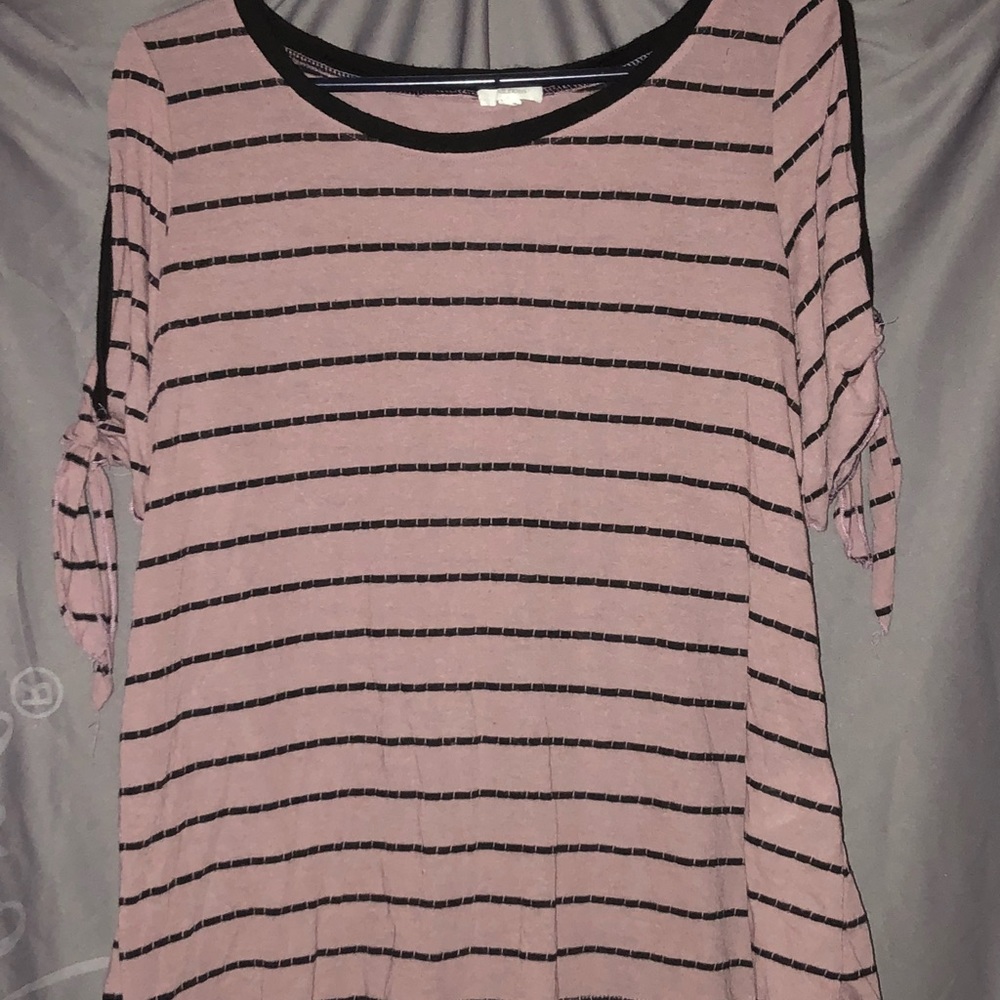 Maurice's Cold Shoulder Tied Shirt - XL